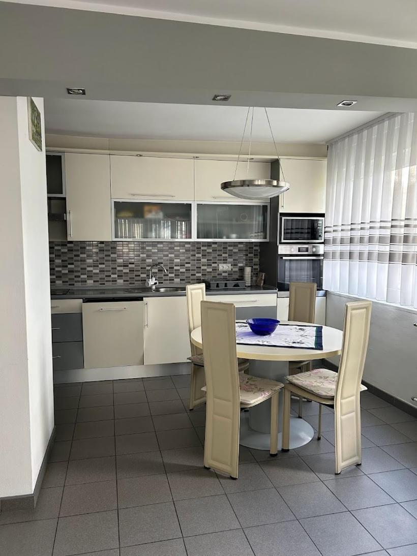 Apartamento Tina Karlovac Exterior foto